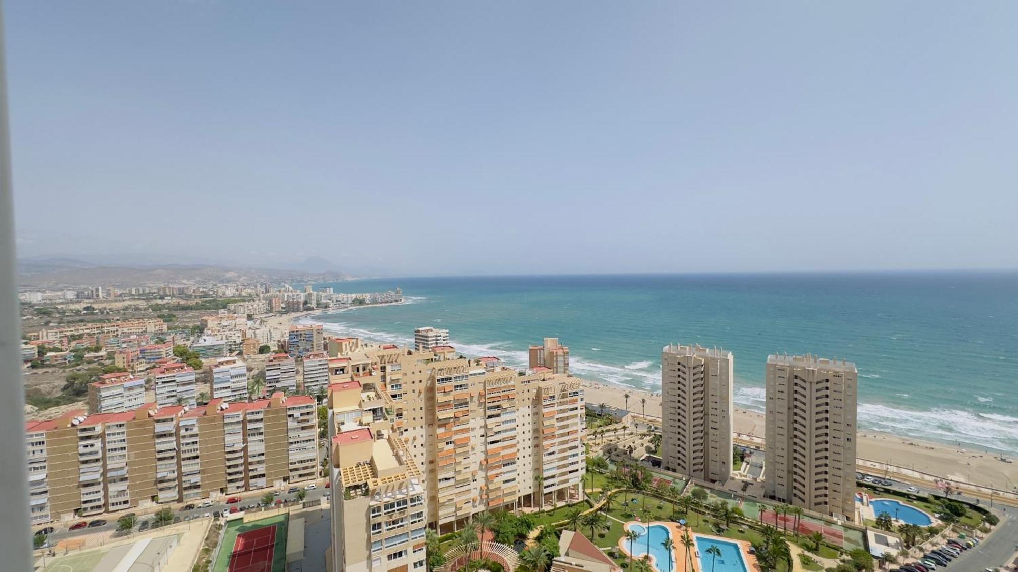 Atico A 50M Del Mar. Parking Gratis. A/C Apartman El Campello Kültér fotó
